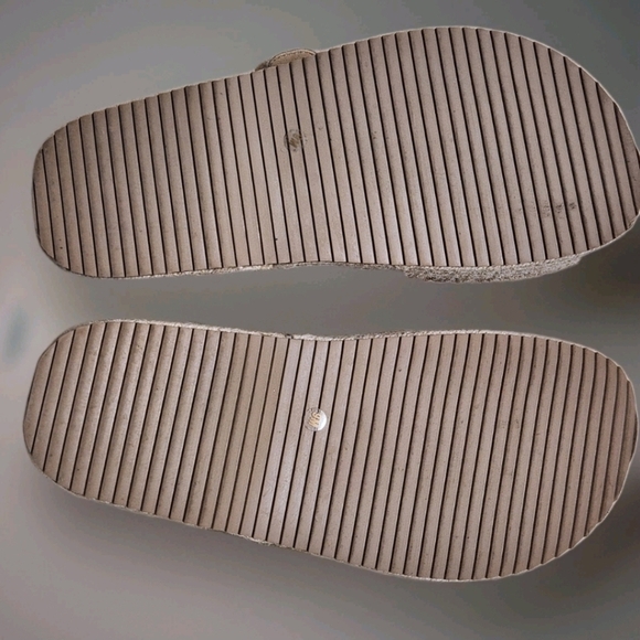 Haute Hippie Aria Suede Mule Clogs Tan Beige Buckle Slip-On 9M NWOT - Picture 11 of 11